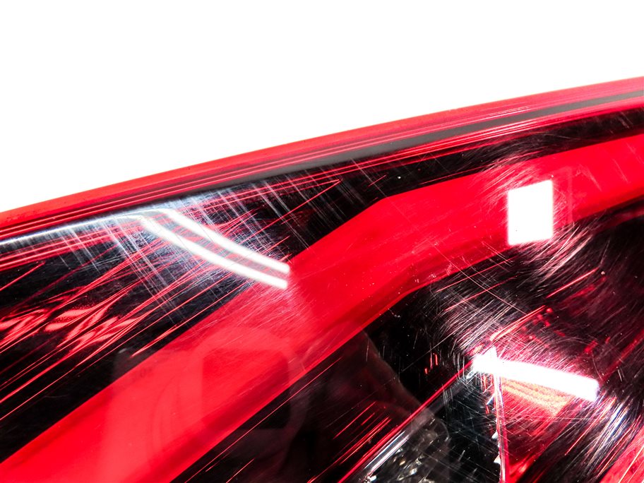 Thumbnail 7: 2016-2018 AUDI A3 E-TRON (8VF) RIGHT PASSENGER REAR INNER TAILLIGHT LIGHT LAMP