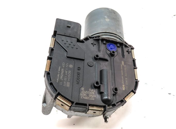 Thumbnail 4: 15-18 AUDI A3 S3 RS3 (8V) FRONT WINDSHIELD WIPER MOTOR 