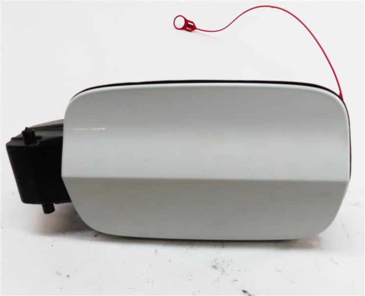 Thumbnail 3: 2016-2018 AUDI A3 (8V) FUEL TANK FILL DOOR LID COVER w/ HOUSING (White)