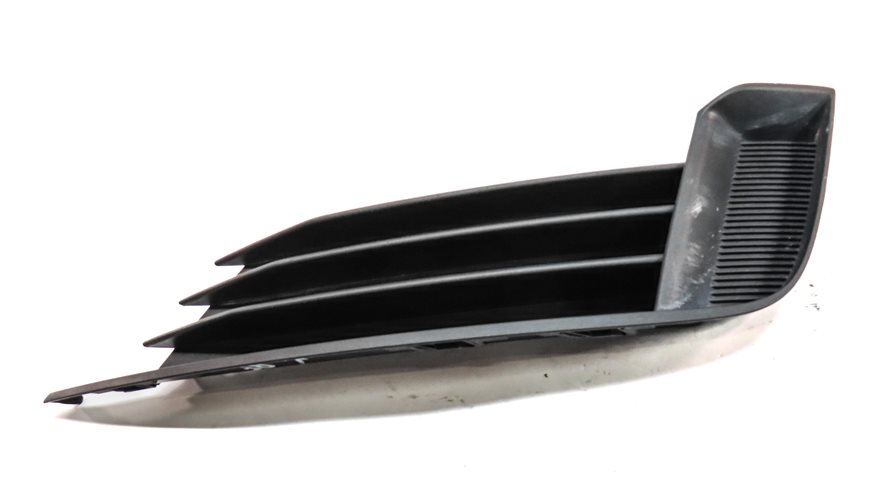 Thumbnail 2: 2016 AUDI A3 PREMIUM (8V) FRONT RIGHT PASSENGER LOWER BUMPER VENT GRILLE END