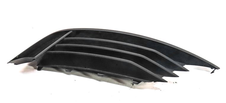 Thumbnail 6: 2016 AUDI A3 PREMIUM (8V) FRONT RIGHT PASSENGER LOWER BUMPER VENT GRILLE END