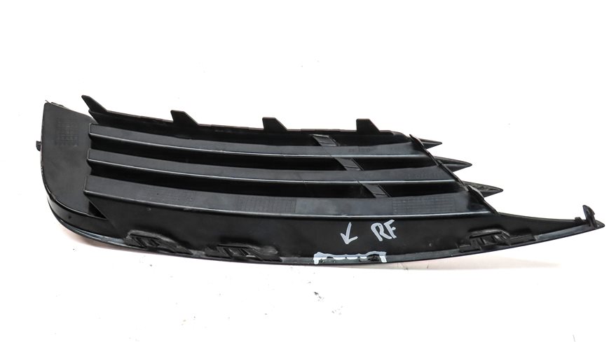 Thumbnail 7: 2016 AUDI A3 PREMIUM (8V) FRONT RIGHT PASSENGER LOWER BUMPER VENT GRILLE END