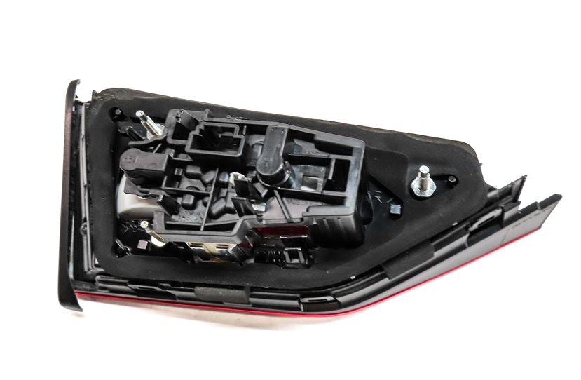 Thumbnail 5: 2015-2016 AUDI A3 S3 (8V) SEDAN CONVERTIBLE RIGHT INNER LED TAILLIGHT LIGHT LAMP