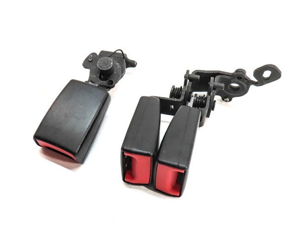 Thumbnail 2: 2016 AUDI A3 PREMIUM (8V) REAR LEFT CENTER RIGHT SEAT BELT BUCKLE RECEIVER SET/3