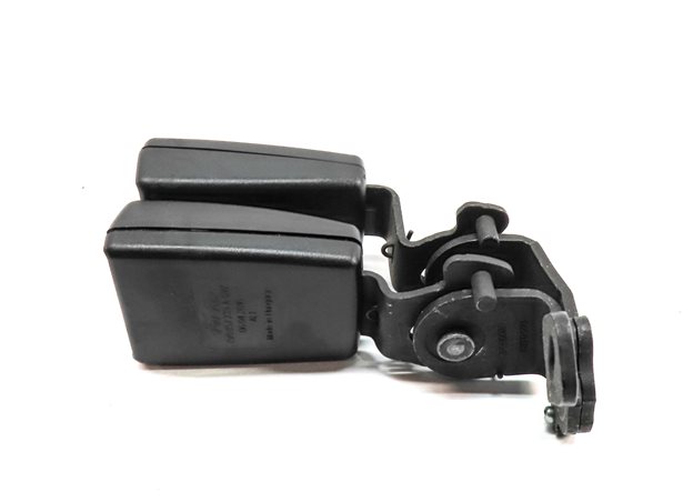 Thumbnail 6: 2016 AUDI A3 PREMIUM (8V) REAR LEFT CENTER RIGHT SEAT BELT BUCKLE RECEIVER SET/3