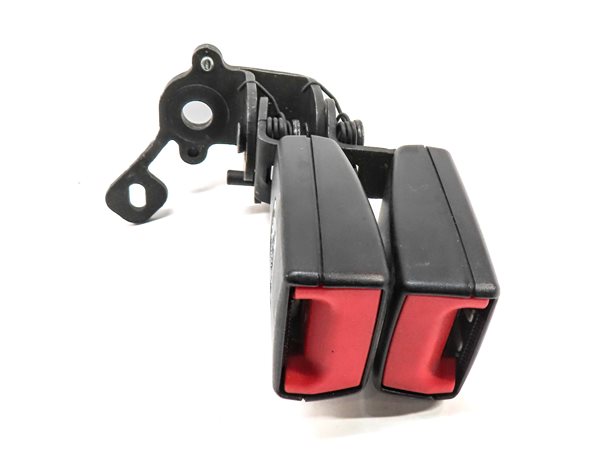 Thumbnail 8: 2016 AUDI A3 PREMIUM (8V) REAR LEFT CENTER RIGHT SEAT BELT BUCKLE RECEIVER SET/3