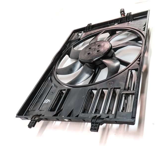 Thumbnail 4: 15-16 AUDI A3 (8V) 1.8L TURBO ENGINE RADIATOR COOLING FAN & SHROUD ASSEMBLY
