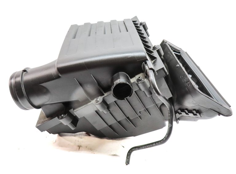 Thumbnail 6: 15-19 VW GOLF / AUDI A3 TT (8V MK3) 1.8L / 2.0L TURBO ENGINE AIR FILTER HOUSING