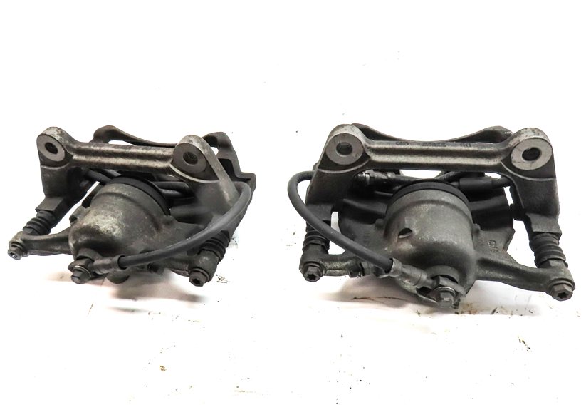 Thumbnail 4: 2015-2017 VW GOLF / AUDI A3 TT (8V MK3) 1.8T 2.0T FRONT DISC BRAKE CALIPER SET