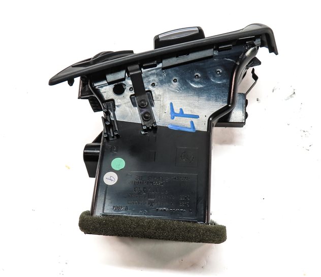 Thumbnail 6: 2014 BMW X1 (E84) FRONT LEFT DRIVER DASH HEAT AIR AC HVAC VENT (Black)
