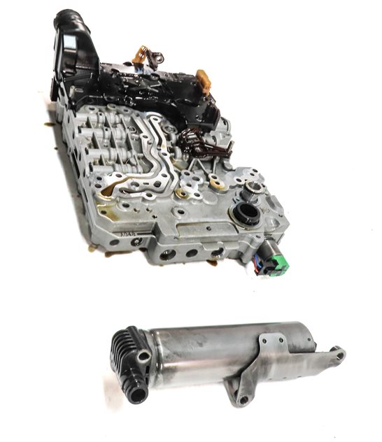 Thumbnail 3: 13-14 BMW X1 (E84) 2.0L RWD 8HP45Z AT AUTO TRANSMISSION VALVE BODY w/OIL PUMP