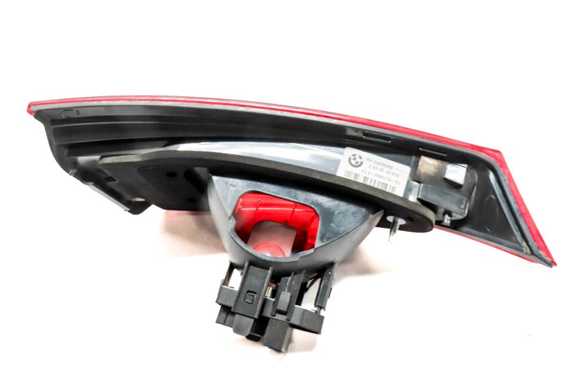 Thumbnail 4: 2012-2015 BMW X1 (E84) RIGHT PASSENGER REAR TRUNK INNER TAILLIGHT LIGHT LAMP