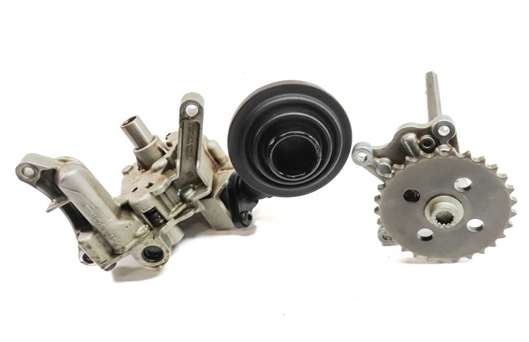 Thumbnail 2: 12 AUDI A7 (C7 4G8) 3.0L SUPER (CGXB) ENGINE MOTOR OIL FLUID PUMP w/PICK UP TUBE