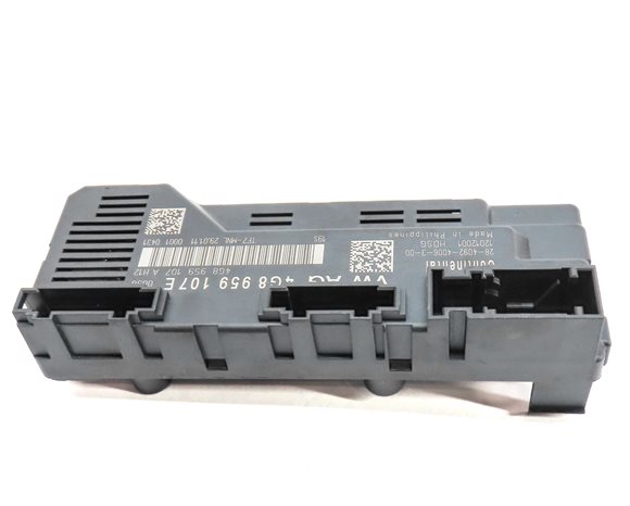 Thumbnail 3: 2012 AUDI A7 (C7 4G8) REAR TRUNK HATCH LID CONTROL MODULE