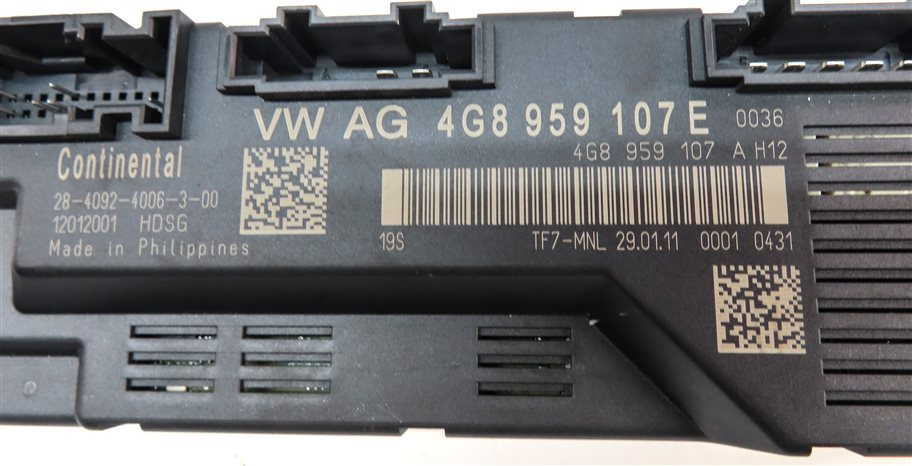 Thumbnail 5: 2012 AUDI A7 (C7 4G8) REAR TRUNK HATCH LID CONTROL MODULE
