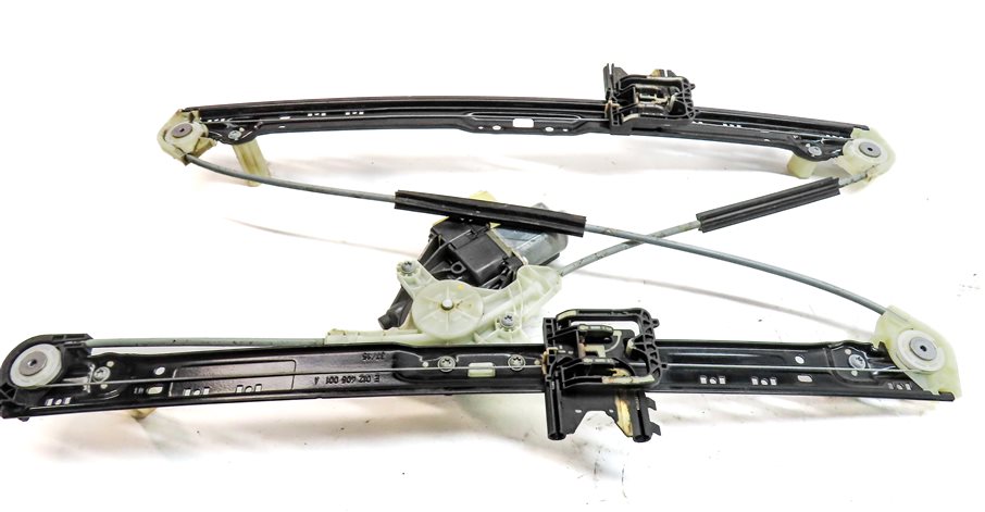 Thumbnail 5: 2013-2017 RANGE ROVER (L405) REAR RIGHT WINDOW REGULATOR w/ MOTOR