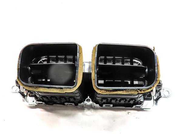 Thumbnail 3: 2016 RANGE ROVER (L405) REAR CENTER CONSOLE HEAT AIR AC DUAL VENT (BLACK/SILVER)