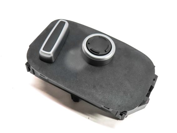 Thumbnail 1: 2016 RANGE ROVER (L405) REAR RIGHT SEAT POSITION ADJUST SWITCH CONTROL