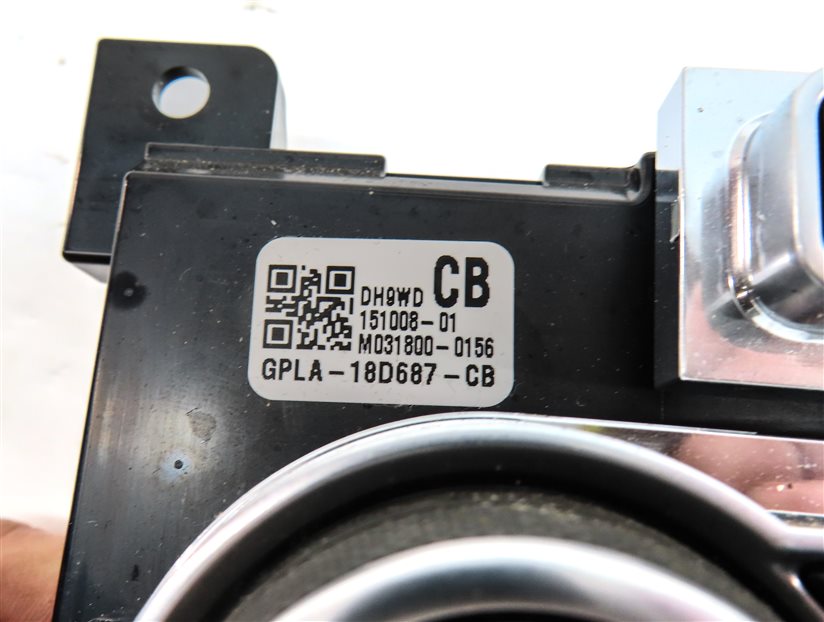 Thumbnail 6: 2016 RANGE ROVER (L405) REAR HVAC HEAT AIR AC CLIMATE CONTROL PANEL