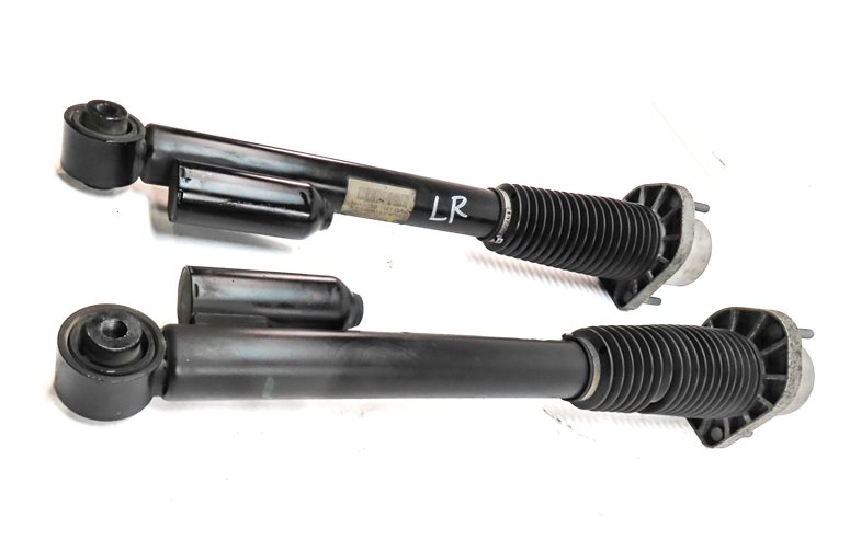 Thumbnail 3: 16 RANGE ROVER L405 AWD REAR LEFT & RIGHT STANDARD SUSPENSION SHOCK STRUT SET/2