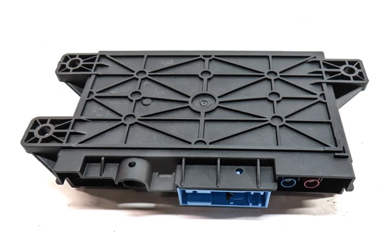 Thumbnail 4: 2016 RANGE ROVER (L405) TELEMATICS COMMUNICATION CONTROL MODULE