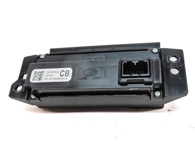 Thumbnail 2: 2016 RANGE ROVER (L405) FRONT RIGHT TOUCH SCREEN CONTROL MODULE