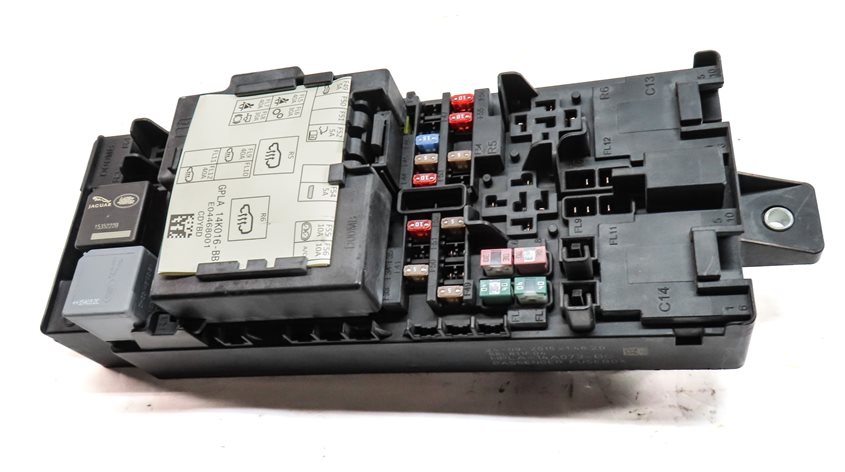 Thumbnail 2: 2016 RANGE ROVER (L405) 5.0L SUPER AWD FRONT CABIN FUSE RELAY CONTROL BOX