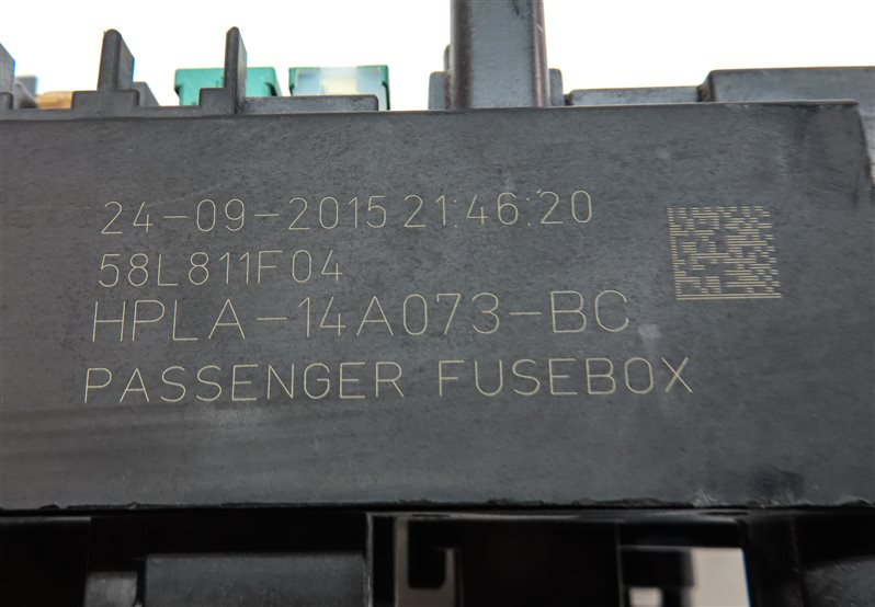 Thumbnail 5: 2016 RANGE ROVER (L405) 5.0L SUPER AWD FRONT CABIN FUSE RELAY CONTROL BOX