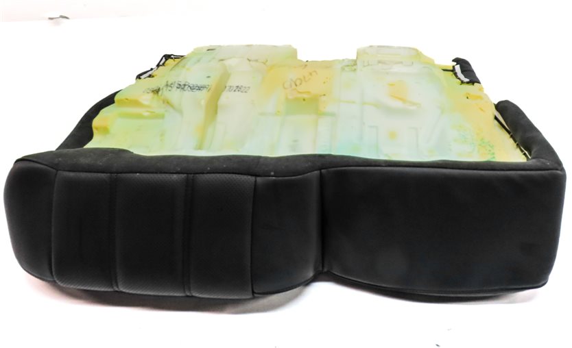 Thumbnail 8: 16 RANGE ROVER (L405) REAR LEFT/CENTER LOWER HEATED VENTED SEAT CUSHION (BLACK)