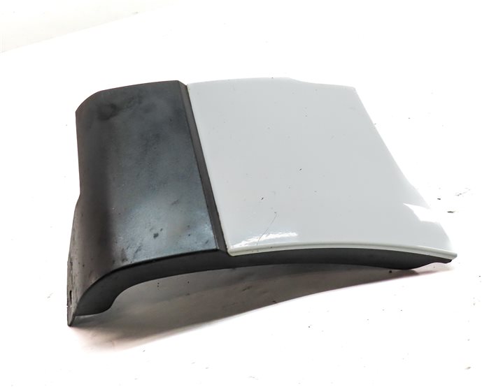 Thumbnail 2: 2016 RANGE ROVER (L405) FRONT RIGHT PASSENGER LOWER FENDER TRIM MOULDING (WHITE)