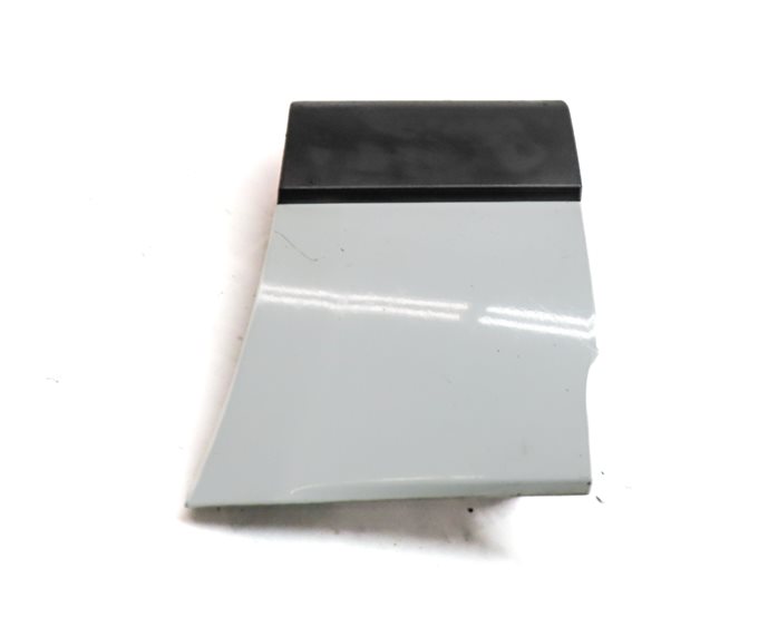 Thumbnail 3: 2016 RANGE ROVER (L405) FRONT RIGHT PASSENGER LOWER FENDER TRIM MOULDING (WHITE)