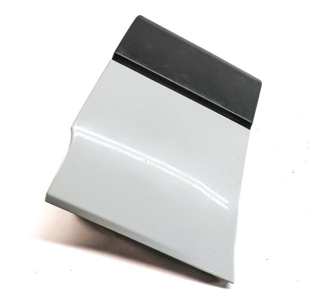 2016 RANGE ROVER (L405) FRONT LEFT DRIVER LOWER FENDER TRIM MOULDING (WHITE)