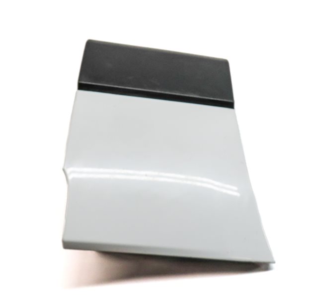 Thumbnail 2: 2016 RANGE ROVER (L405) FRONT LEFT DRIVER LOWER FENDER TRIM MOULDING (WHITE)