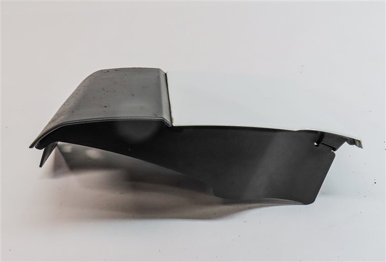 Thumbnail 3: 2016 RANGE ROVER (L405) FRONT LEFT DRIVER LOWER FENDER TRIM MOULDING (WHITE)