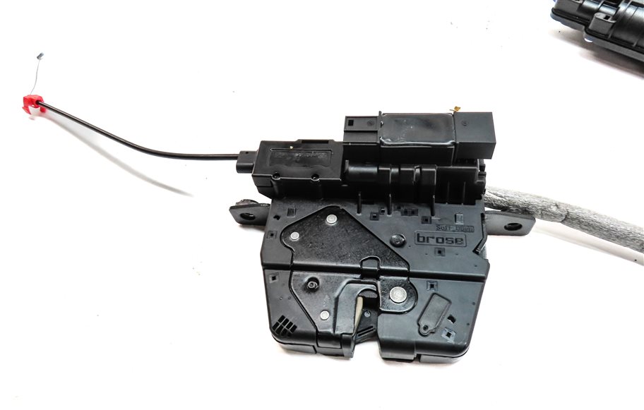 Thumbnail 6: 2013 BMW 535I (F10) REAR TRUNK HATCH LID SOFT CLOSE LOCK LATCH ACTUATOR MOTOR