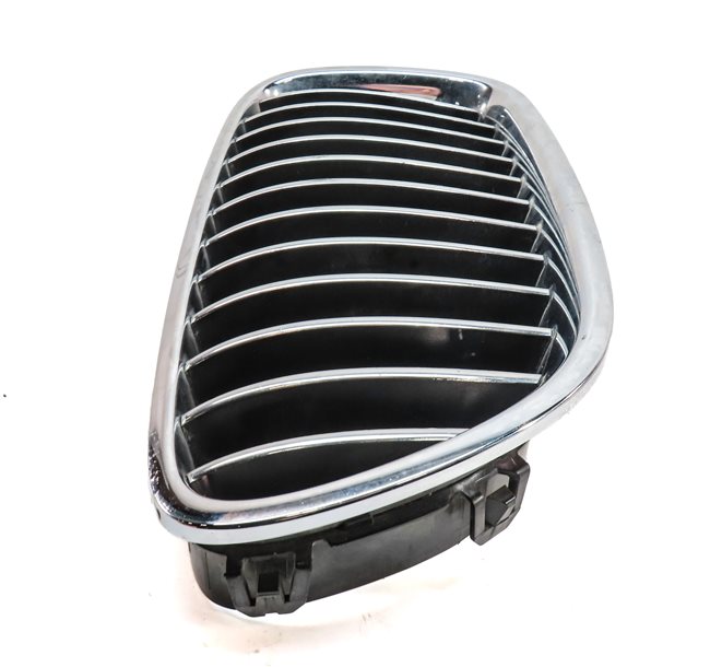 Thumbnail 3: 2011-2013 BMW 528i 535i 550i (F10) FRONT RIGHT BUMPER AIR VENT GRILLE (CHROME)