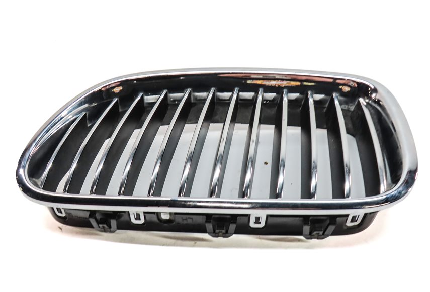 Thumbnail 2: 2011-2013 BMW 528i 535i 550i (F10) LEFT FRONT BUMPER AIR VENT GRILLE (CHROME)
