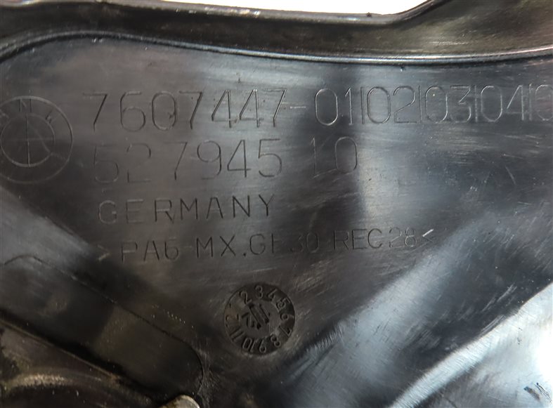Thumbnail 7: 11-18 BMW 535i 640i 740i X3 X5 X6 (F10 F07 F01) 3.0L TURBO N55 ENGINE COVER TRIM