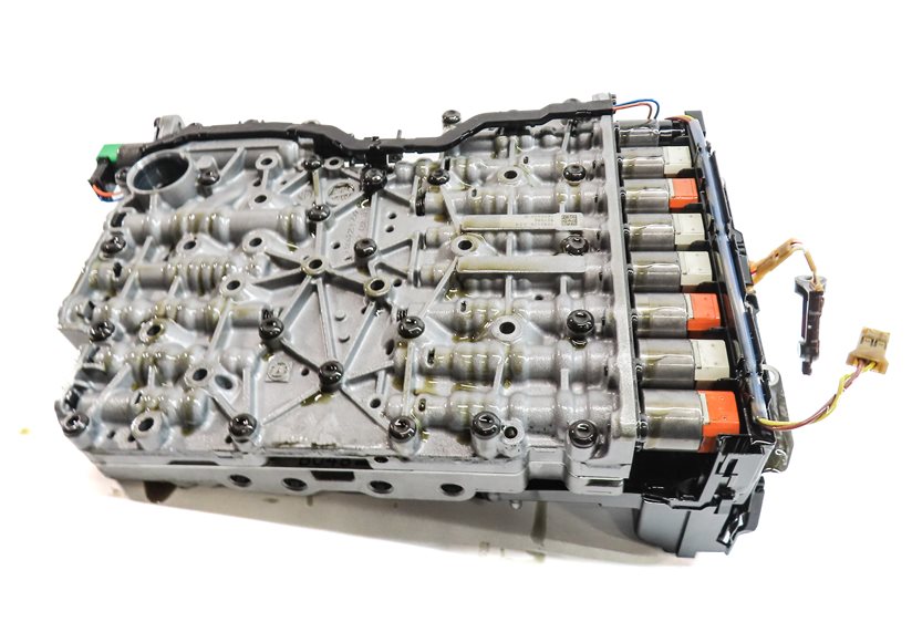 Thumbnail 10: 13 BMW 535iGT 535i (F07 F10) 8HP-45 AUTOMATIC TRANSMISSION VALVE BODY w/OIL PUMP