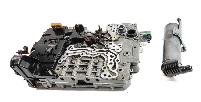 Thumbnail 2: 13 BMW 535iGT 535i (F07 F10) 8HP-45 AUTOMATIC TRANSMISSION VALVE BODY w/OIL PUMP