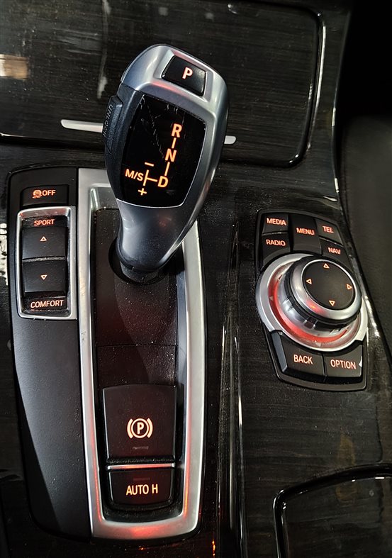 Thumbnail 2: 09-16 BMW 528i 535i 550i 740i 750i 760i (F01 F07 F10) TRANSMISSION GEAR SHIFTER