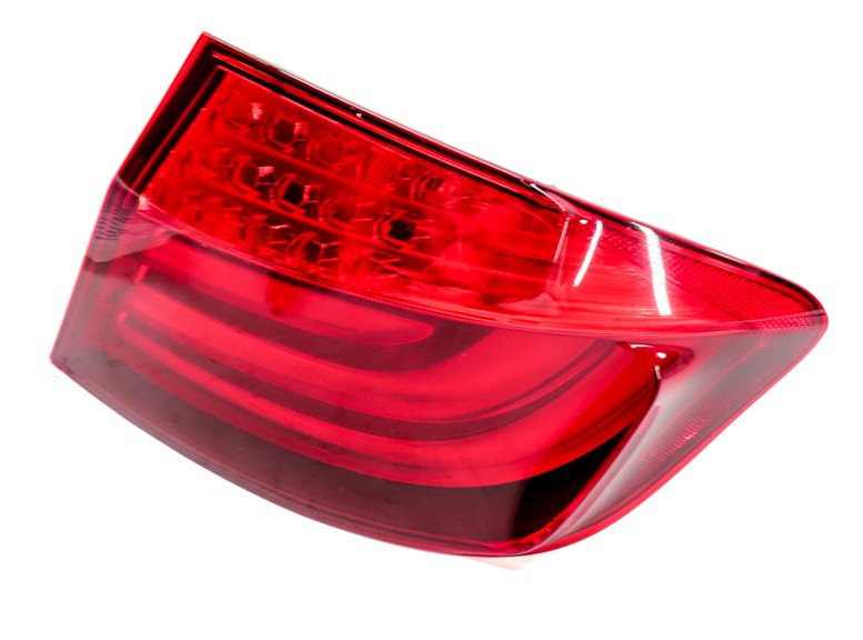 2011-2013 BMW 528i 535i 550i M5 (F10) RIGHT PASSENGER TAILLIGHT BRAKE LIGHT LAMP