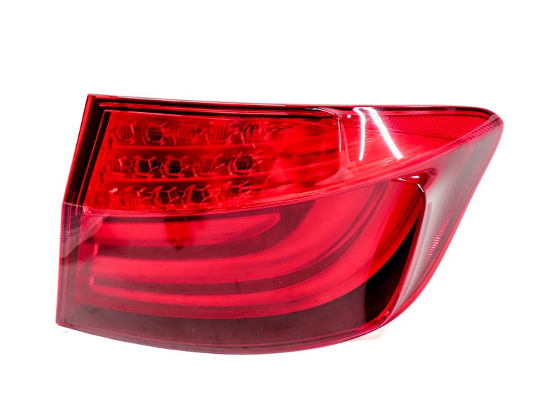 Thumbnail 3: 2011-2013 BMW 528i 535i 550i M5 (F10) RIGHT PASSENGER TAILLIGHT BRAKE LIGHT LAMP