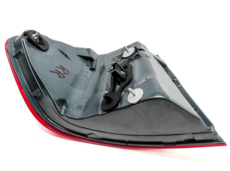 Thumbnail 6: 2011-2013 BMW 528i 535i 550i M5 (F10) RIGHT PASSENGER TAILLIGHT BRAKE LIGHT LAMP