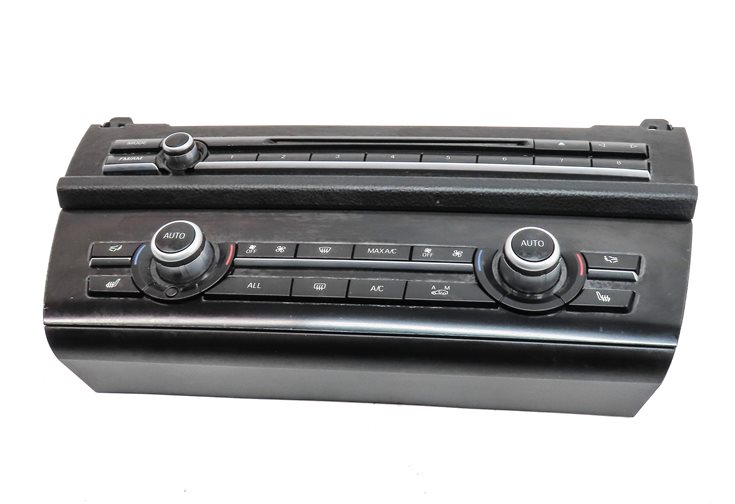 Thumbnail 2: 11-16 BMW 5 M5 SERIES (F10) HEATER A/C TEMPERATURE & RADIO CONTROL PANEL (BLACK)