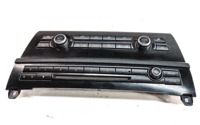 Thumbnail 4: 11-16 BMW 5 M5 SERIES (F10) HEATER A/C TEMPERATURE & RADIO CONTROL PANEL (BLACK)
