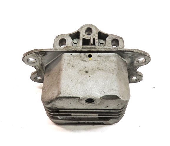 Thumbnail 2: 2017 BMW X1 (F48) 2.0L (B46) ENGINE AUTOMATIC TRANSMISSION SUPPORT MOUNT
