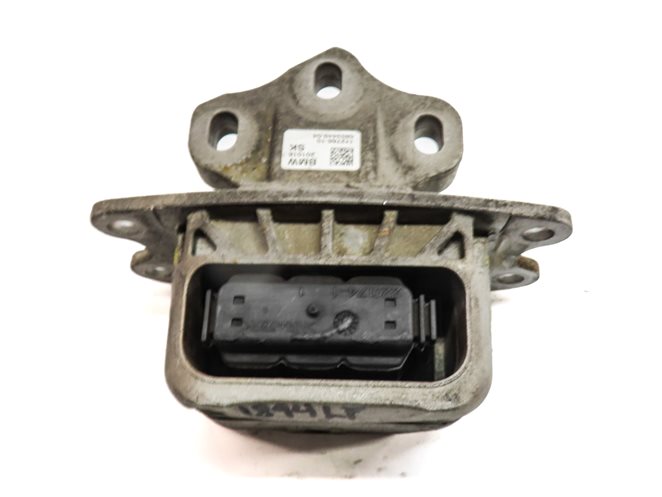 Thumbnail 5: 2017 BMW X1 (F48) 2.0L (B46) ENGINE AUTOMATIC TRANSMISSION SUPPORT MOUNT