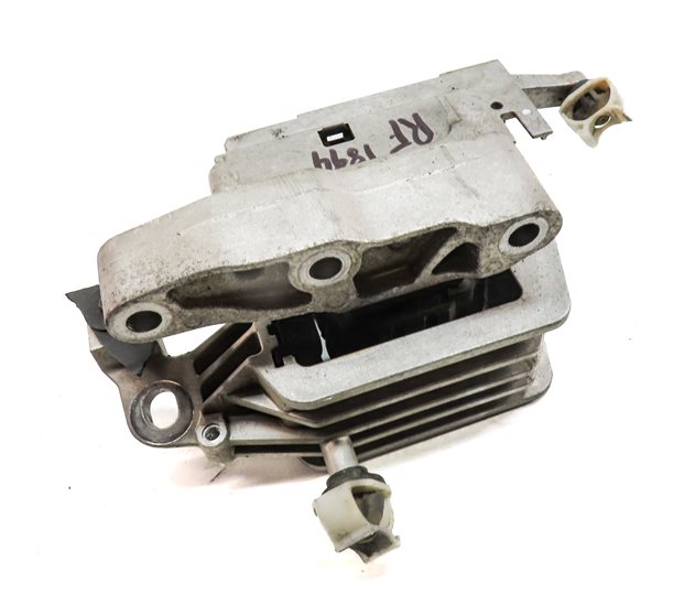 2017 BMW X1 (F48) 2.0L (B46) RIGHT ENGINE MOTOR SUPPORT MOUNT