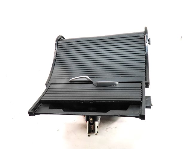 Thumbnail 2: 2017 BMW X1 (F48) FRONT CENTER CONSOLE DUAL CUPHOLDER w/12V POWER SOCKET OUTLET